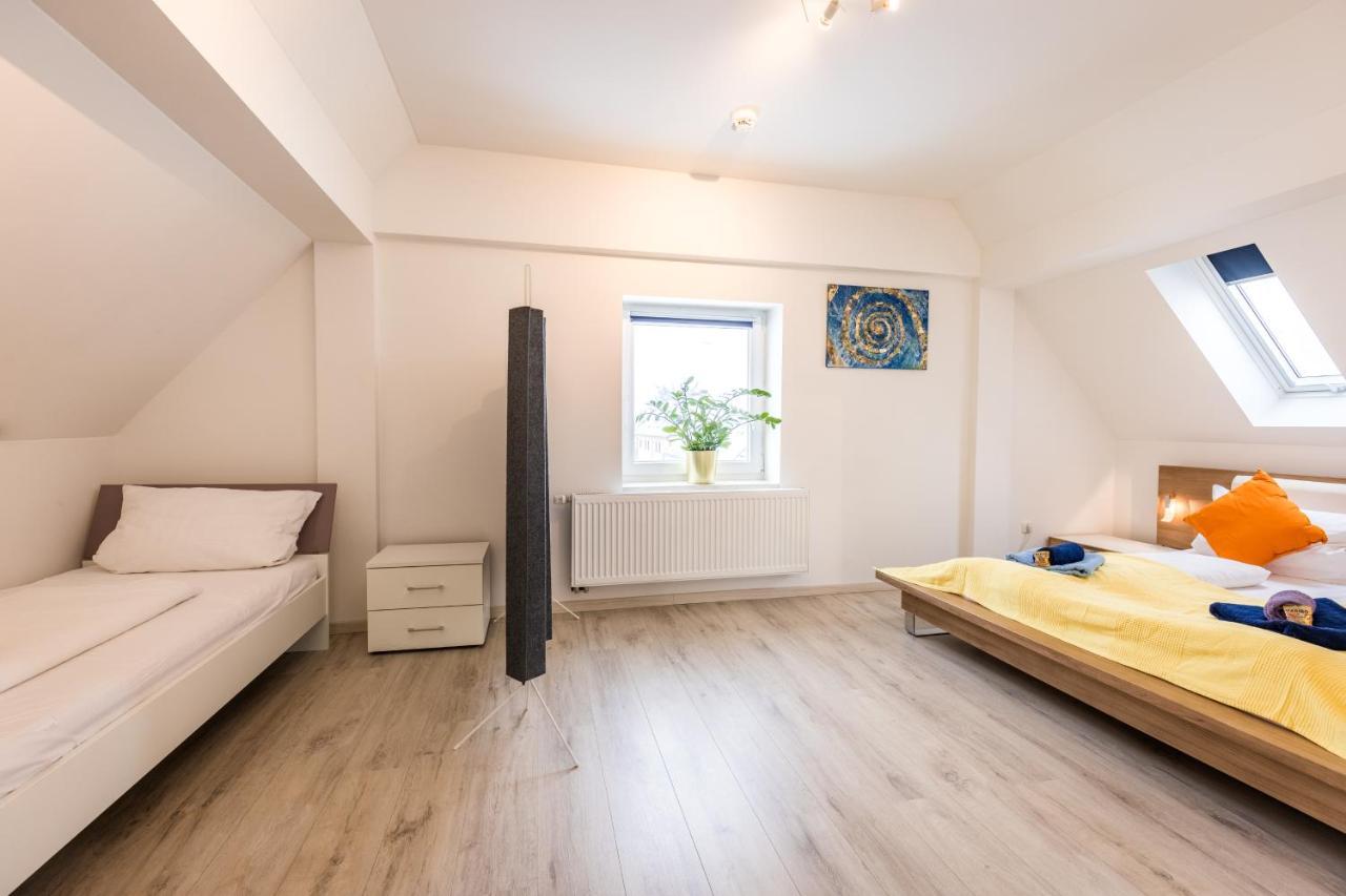 Arbio I Cozy Apartments Augsburg-Lechhausen Exteriör bild